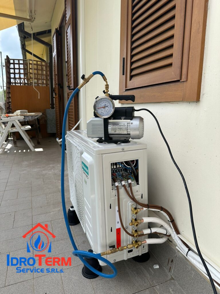 Montaggio condizionatore dual split Hisense Massa Carrara